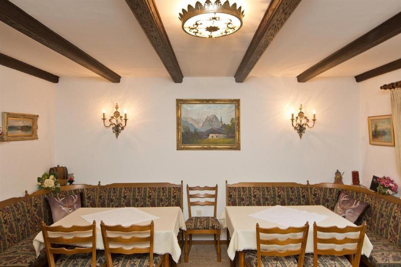 Gaestehaus Loedermann Γκάρμις-Παρτενκίρχεν Εξωτερικό φωτογραφία